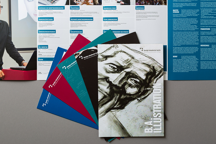 Folder für die design akademie berlin