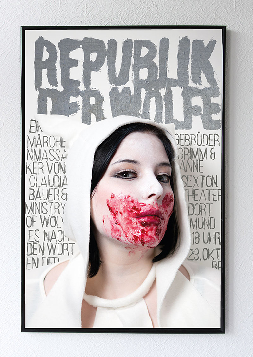 2014 – Plakat für das Theaterstück „Republik der Wölfe“ (Studium, Model: Vanessa Inckemann, Fotograf: Dennis Polkläser)