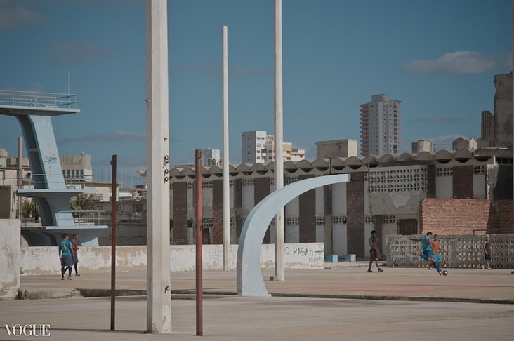 Playground, Cuba