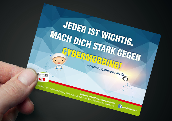 Flyer gegen Cybermobbing