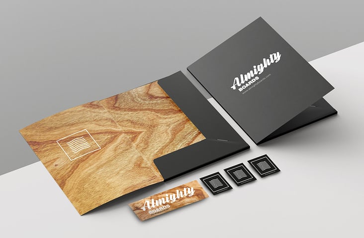 Almighty Boards – Design eines Promotionpaket für deren Messeauftritt