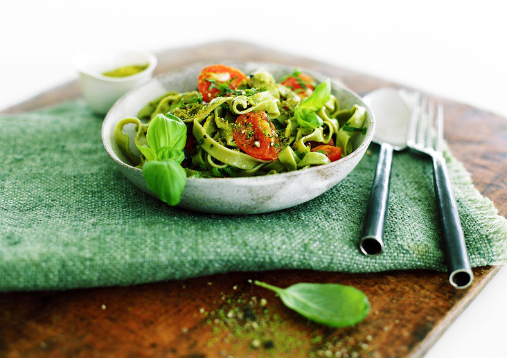 Green Pasta with Matcha/Pistachios Pesto