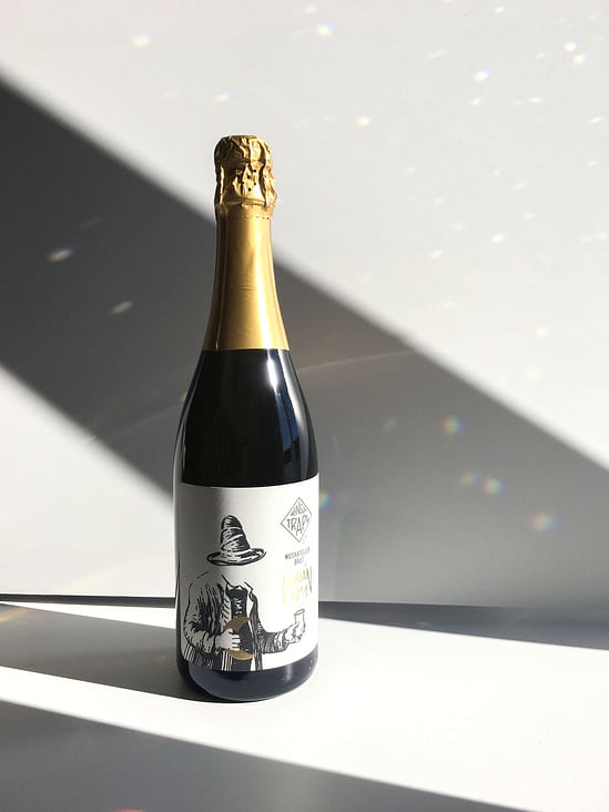 Sparkling Wine – adjusted label