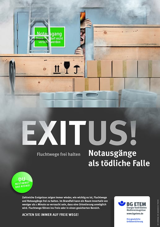 Plakat zum Thema „Notausgänge freihalten“