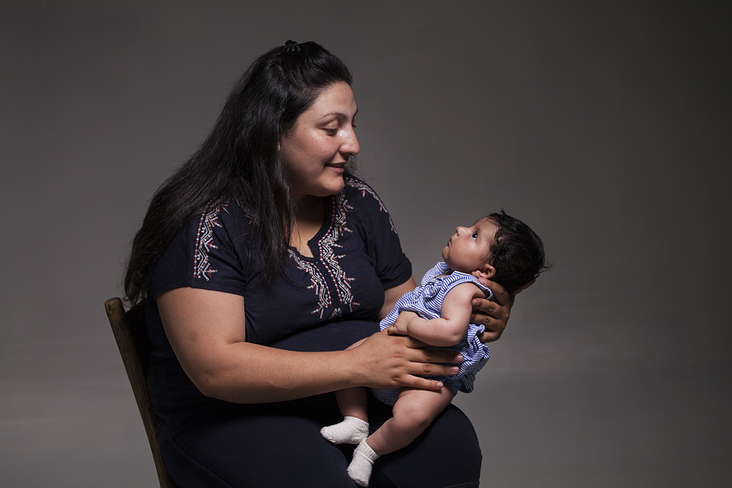 Portrait of writer Nara Vardanyan with her daughter