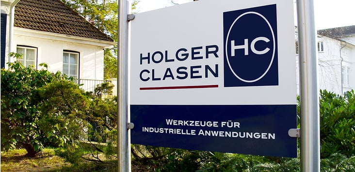Outdoorschild  – Holger Clasen GmbH & Co. KG – Hamburg