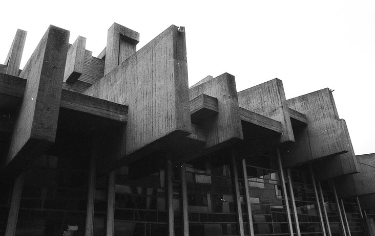 Analogfotografie – Katholische Hochschulgemeinde Kirche in Köln