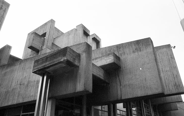 Analogfotografie – Katholische Hochschulgemeinde Kirche in Köln