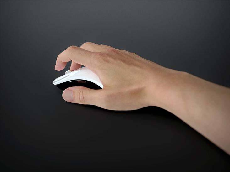 Tactile Mouse Concept – Dreiviertel-ansicht mit Hand
