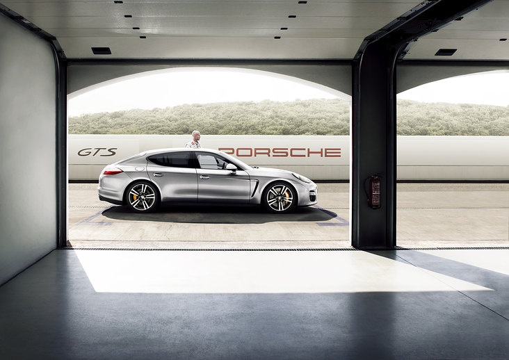 Porsche: Bildmontage / Retusche