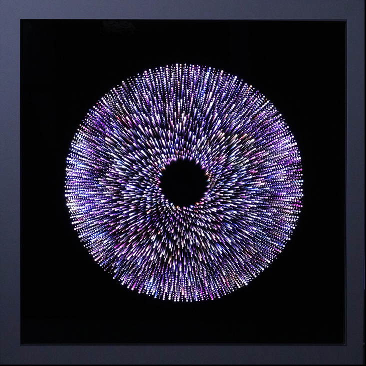 „VORTEX VII“ 64×64cm, 2022, Infinity Mirror / Light Object