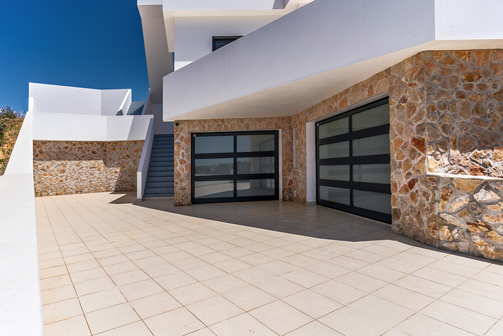 Driveway Villa Espartal
