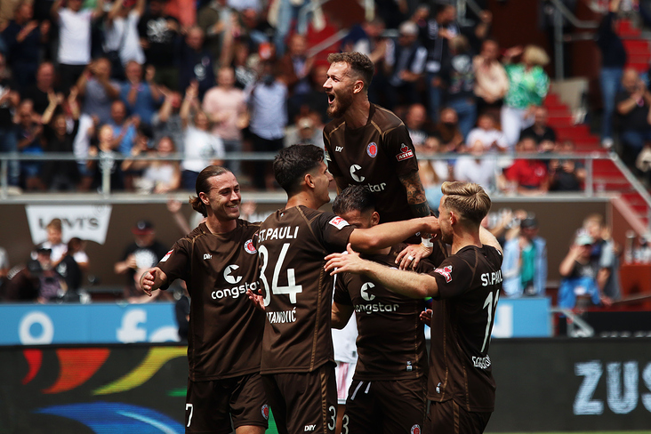 2022−07−06 FC St. Pauli – 1.FC Nürnberg (24)