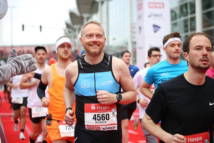 2023−04−23 Haspa Marathon-60