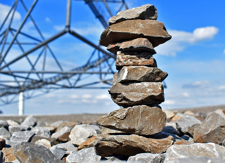 Steinkunst am Tetraeder in Bottrop