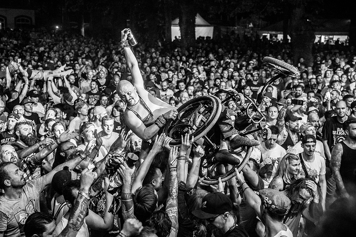 Wheelchair Crowdsurfer