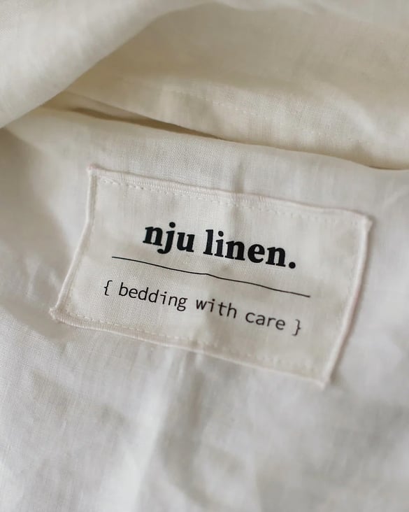 Nju Linen Branding – Textiletikett, Leinenstoff Label mit Branding