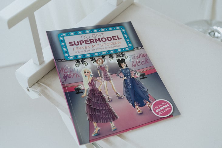 Penguin Random House – Du bist Supermodel – Stickerheft 2021