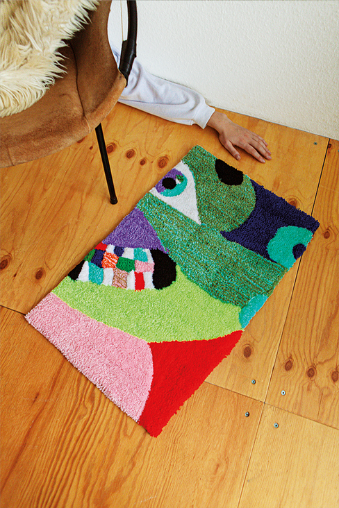 Face Rug 75×46cm, arcylic whool