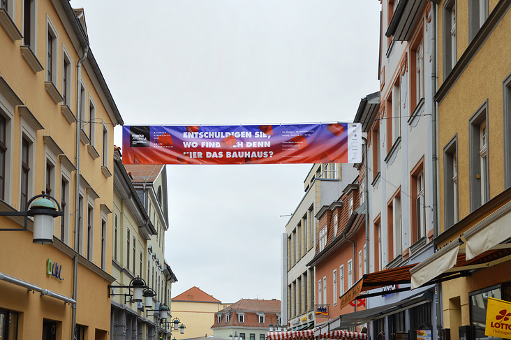 marke.6/ BAUHAUS ESSENTIALS – Stadt-Banner