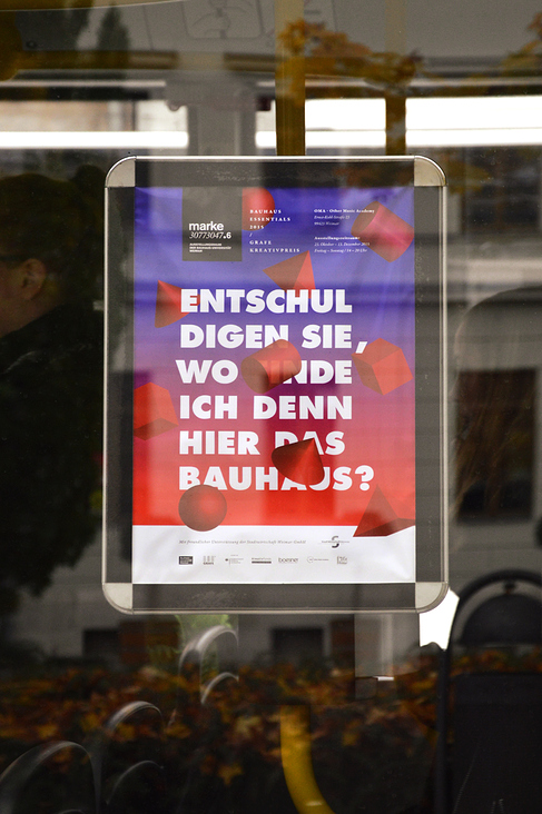 marke.6/ BAUHAUS ESSENTIALS – Bus-Plakate