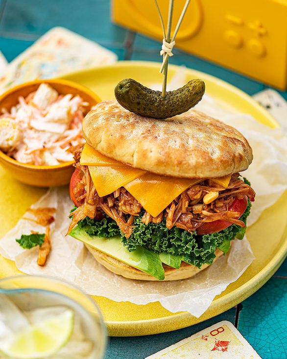 Jackfruit Pulled Pork Burger