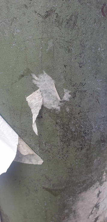 e m