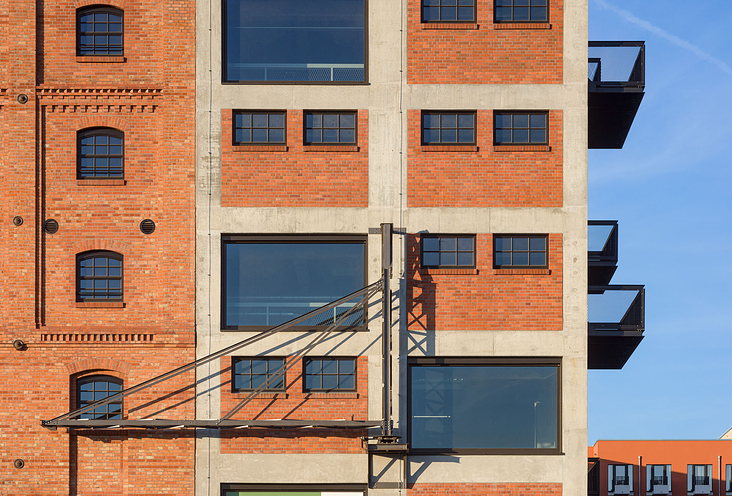 Detail der Fassade nach der Sanierung