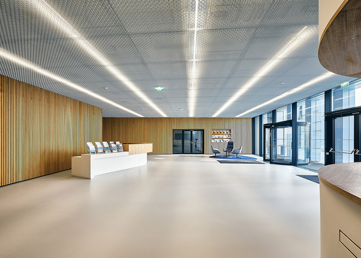 architekturfotograf-campus-krems-empfangsbereich-oesterreichweit-atelier-schulte