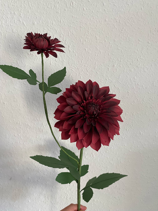 Dahlie aus Papier