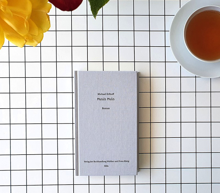 Buchgestaltung und Satz.