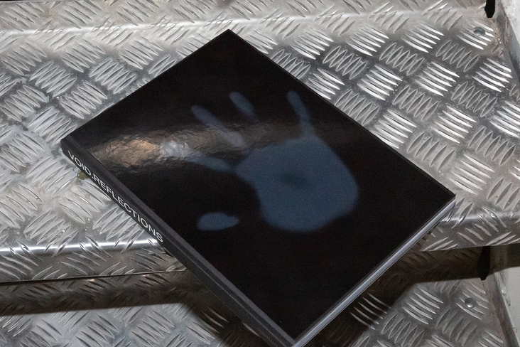 Slanted Void.Reflections