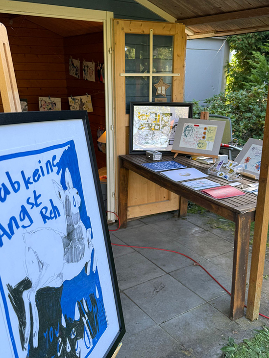 „Kunst in Brücker Gärten“ 2025 in Privatgärten Köln Brück