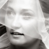 “Hochzeit” from Marta Urbanelis