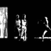 «BITS AND PIECES. Raumchoreographie 2003» de medienwerkstatt006