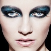„Hair and Make Up“ von Henrike Christians