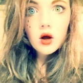 „Modelle“ von Cosmetics International