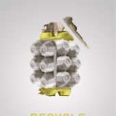 «Recycle—The only legitimate weapon» de Veronica Carli