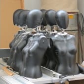 „Plastiken/ sexy robots“ von Design und Konstruktion