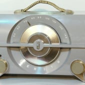 „Kofferradio Zenith von 1952 – Bluetoothumbau“ von manamana-design