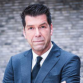 “Business” from Kay Röver