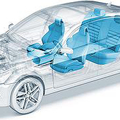 „Durchsichtiges Auto mit Bauteilen“ von AG Visualisierung / Studio für 3D…