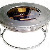 «Beleuchteter Designertisch» de Alexander Heusinger