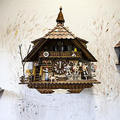 „Cuckoo Clocks“ von JAN Zawadil fotojournalist I documentary photography I art…