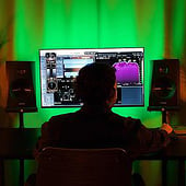 „Mixing, Mastering (Podcasts, Songs, Videos)“ von Sound Perfect Tonstudio