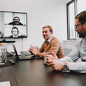 Designer: „Videos für Software Marketing“ von Movyng Media