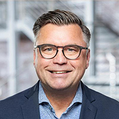 “businessportrait for alliance marketing” from joerg letz photodesign fotostudio