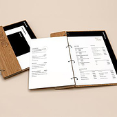 “Café MOMO” from Aenias Fritsch /// Print & UI / UX Designer & Developer
