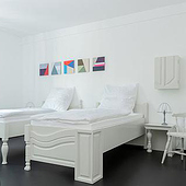 Agencies: “Hostel am Niederfeldsee” from Sven Stornebel