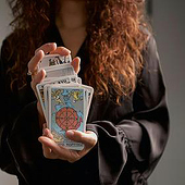 „Mediale Decision Intelligence: Tarotstar definie“ von www.tarotstar.de